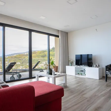 Mariposa By Lovelystay Arco da Calheta (Madeira)